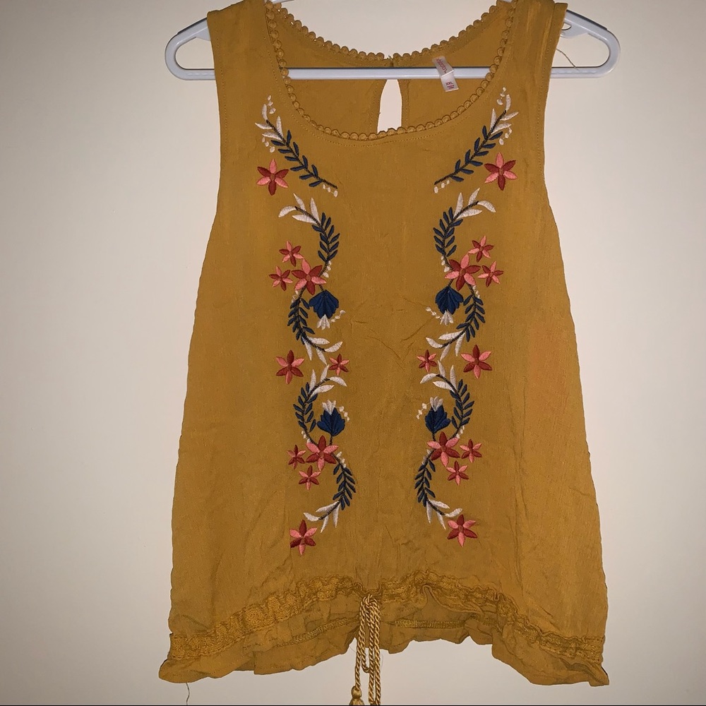 NWT Xhilaration XXL Mustard Yellow Sleeveless Tank Blouse With Floral Embroidery